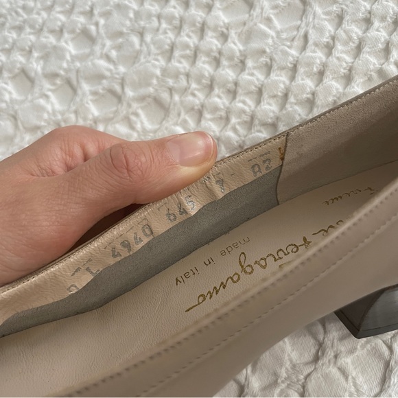 Salvatore Ferragamo ‘Made in Italy’ Leather Block Heels - Picture 8 of 11